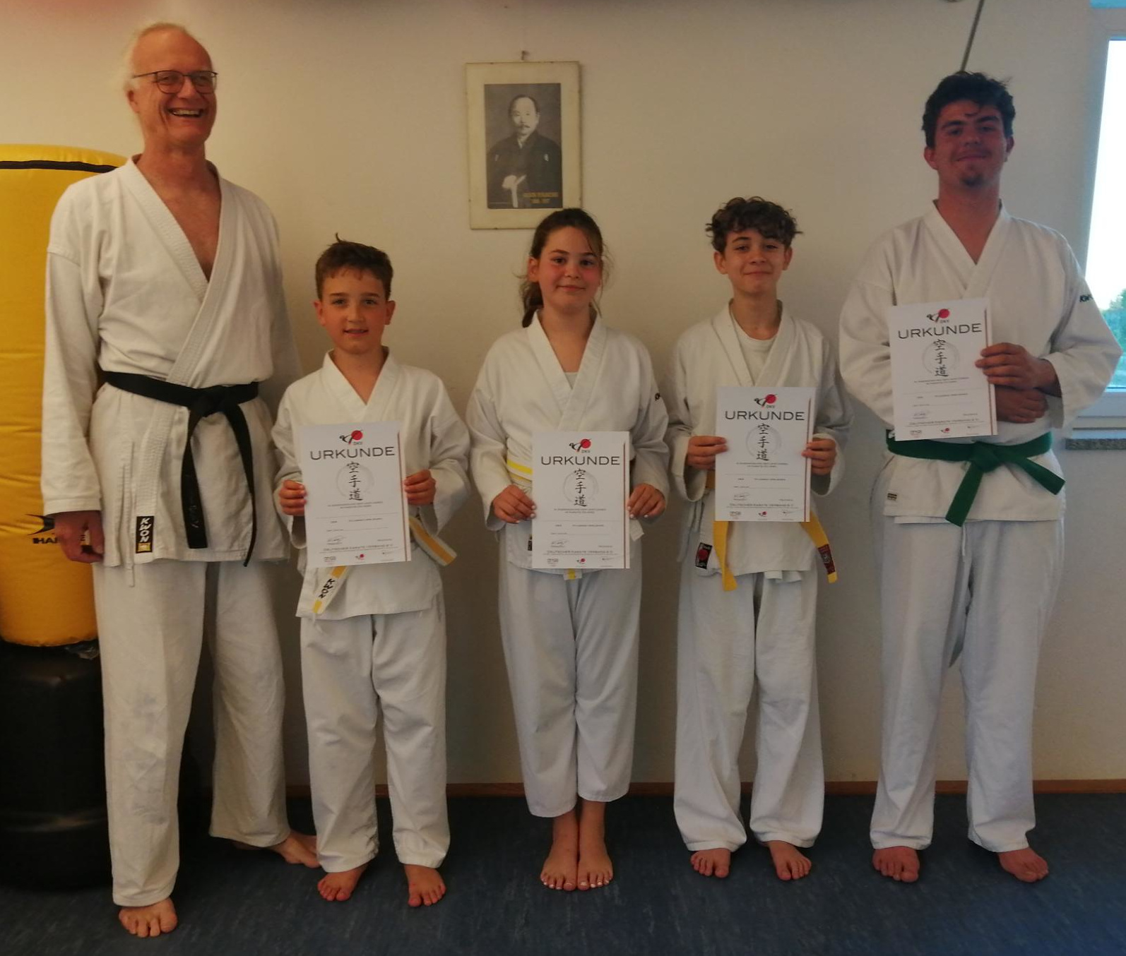 Erfolgreiche Gürtelprüfungen im Karate